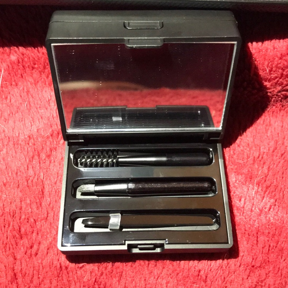 Brow Box 🦄 CLOSET CLOSING 🦄 - Picture 5 of 6